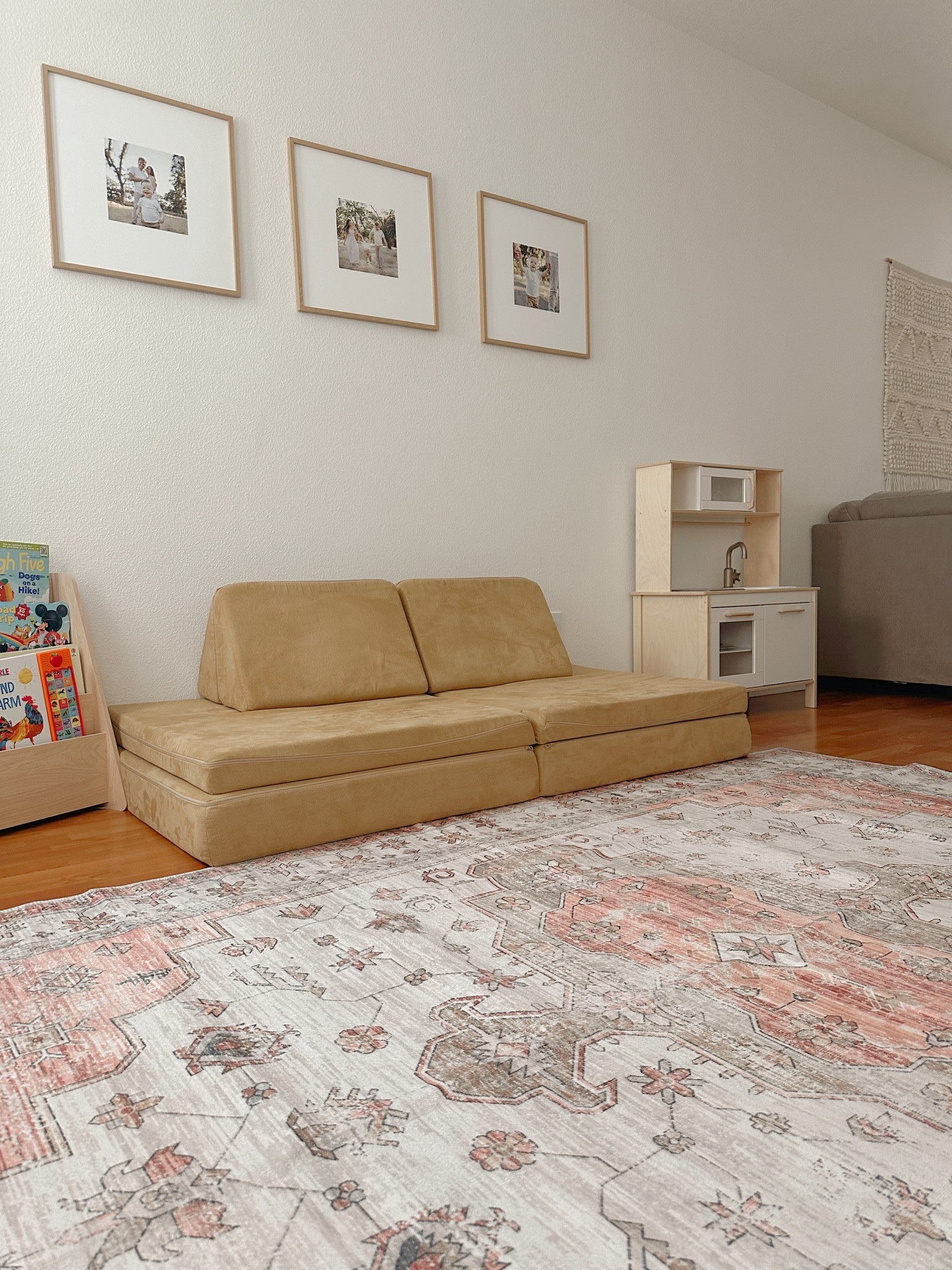 The BEST neutral playroom rug

#LTKFamily #LTKKids #LTKHome