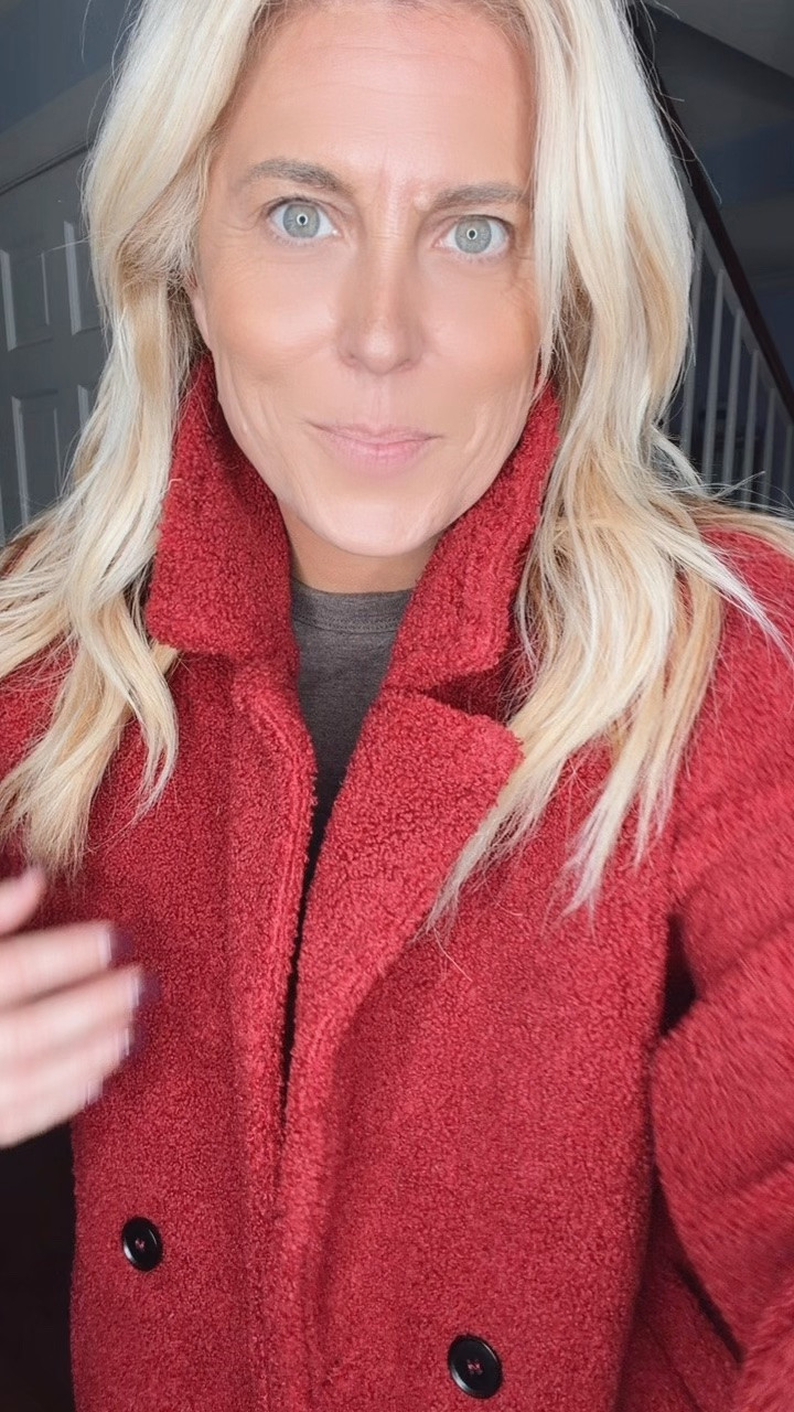 Faux fur coat

#LTKootd