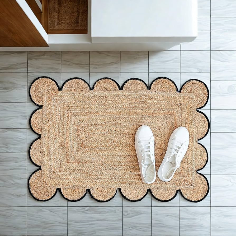 Natural Handwoven Jute Rug with Black Scalloped Edge 2 ft x 3 ft Indoor/Outdoor Area Rug Eco-Frie... | Amazon (US)