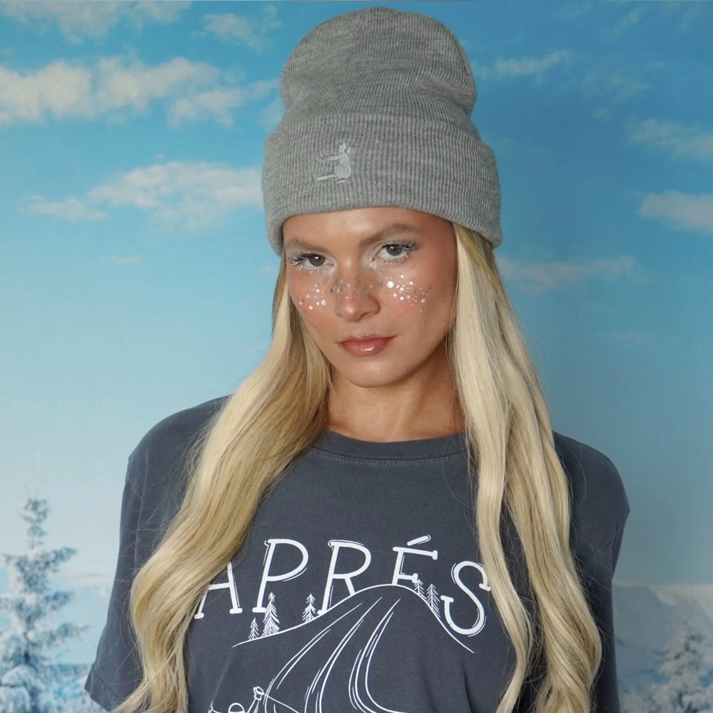 HEATHER GREY BEANIE | SuzieB Fitness