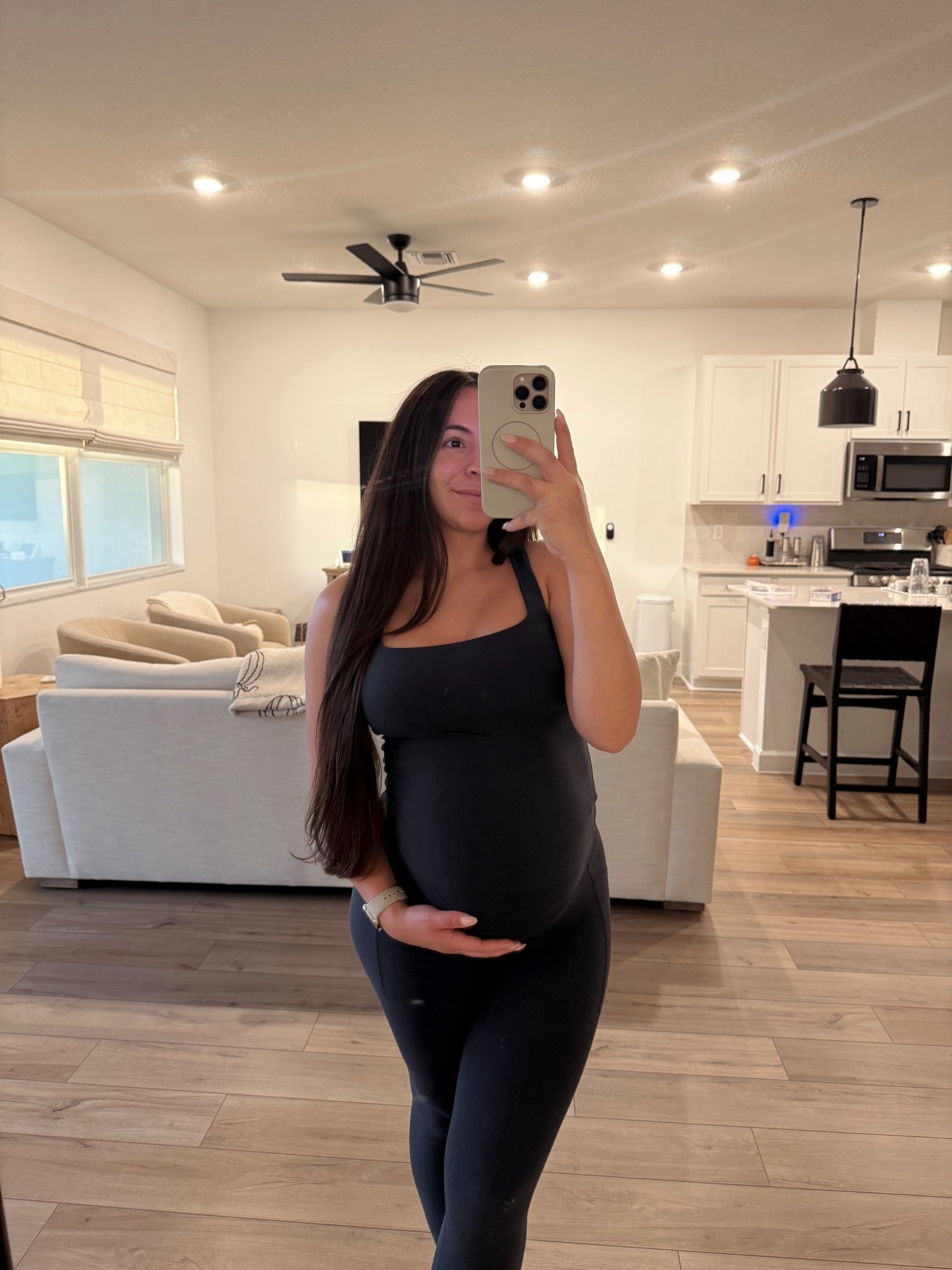 Non maternity active wear set that’s grown with the bump🩵

#LTKActive #LTKBump #LTKootd