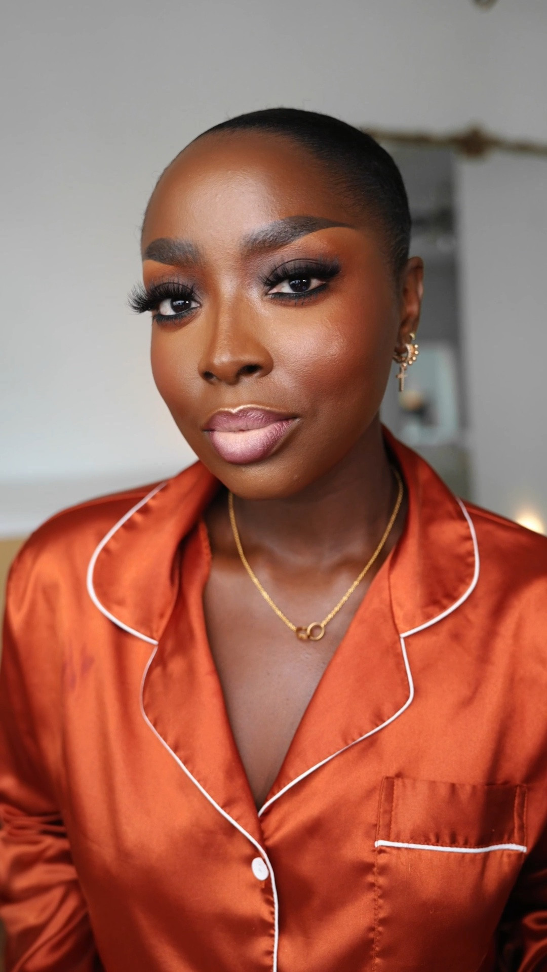 How many days a week are you wearing makeup? If I could just wake up with my makeup already be done, it would be every day! I still love it though. #MakeupForDarkSkin #Makeup #Foundation #SummerMakeup# MakeUpTutorial