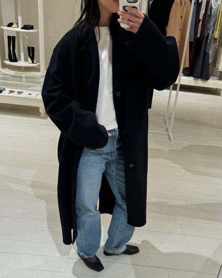 Jil Sander men’s deep navy coat in size 50