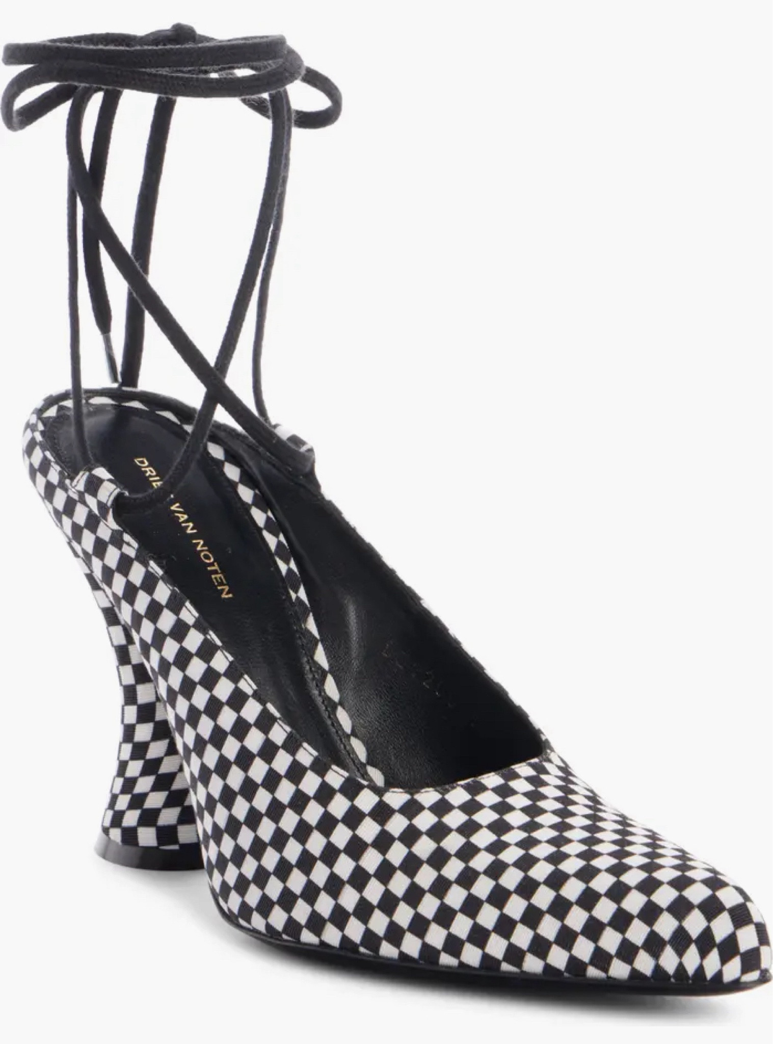 Shoes on sale too at Nordstrom 

#LTKSummerSales #LTKxNSale #LTKSaleAlert