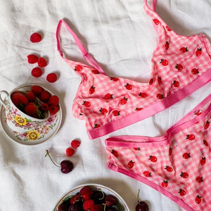 Strawberry Shortcake Set | Sexy Silky Lace | Parade