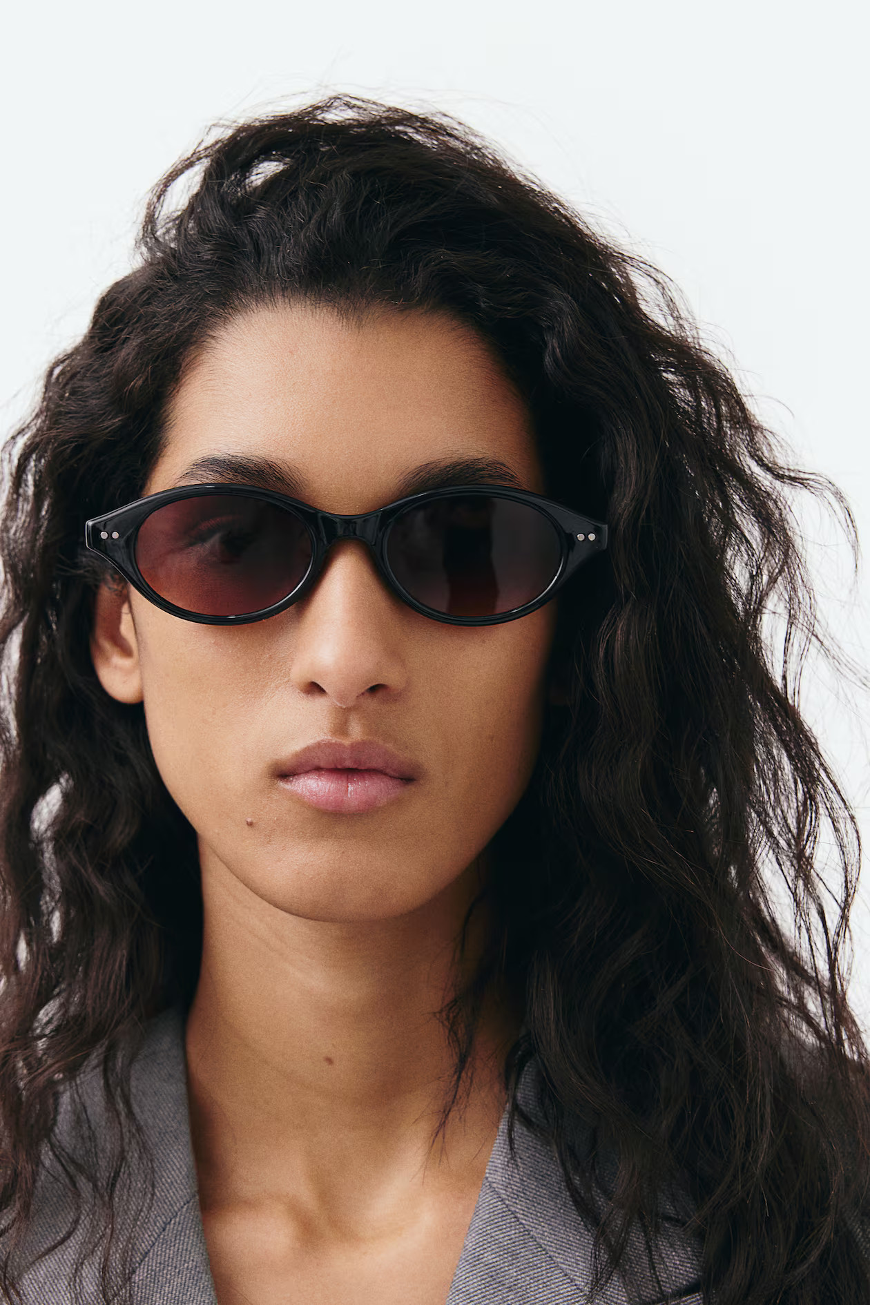 Oval sunglasses - Black - Ladies | H&M GB | H&M (UK, MY, IN, SG, PH, TW, HK)