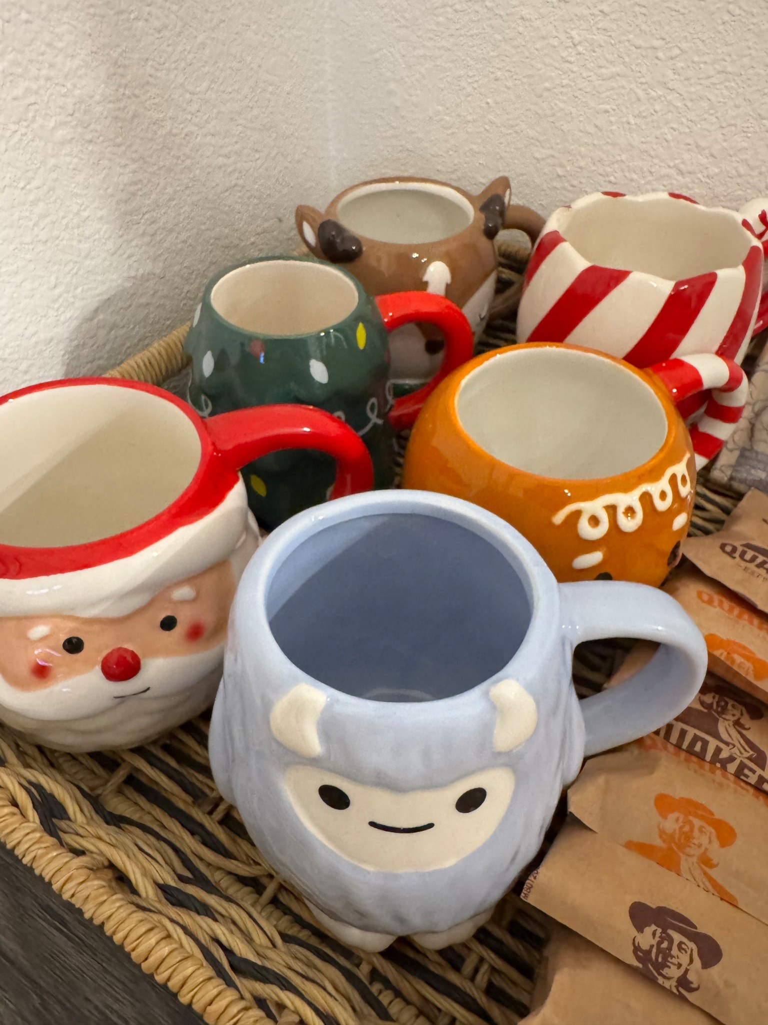 Got some amazing finds to decorate our Airbnb for Christmas!!

#LTKHome #LTKHoliday #LTKSeasonal