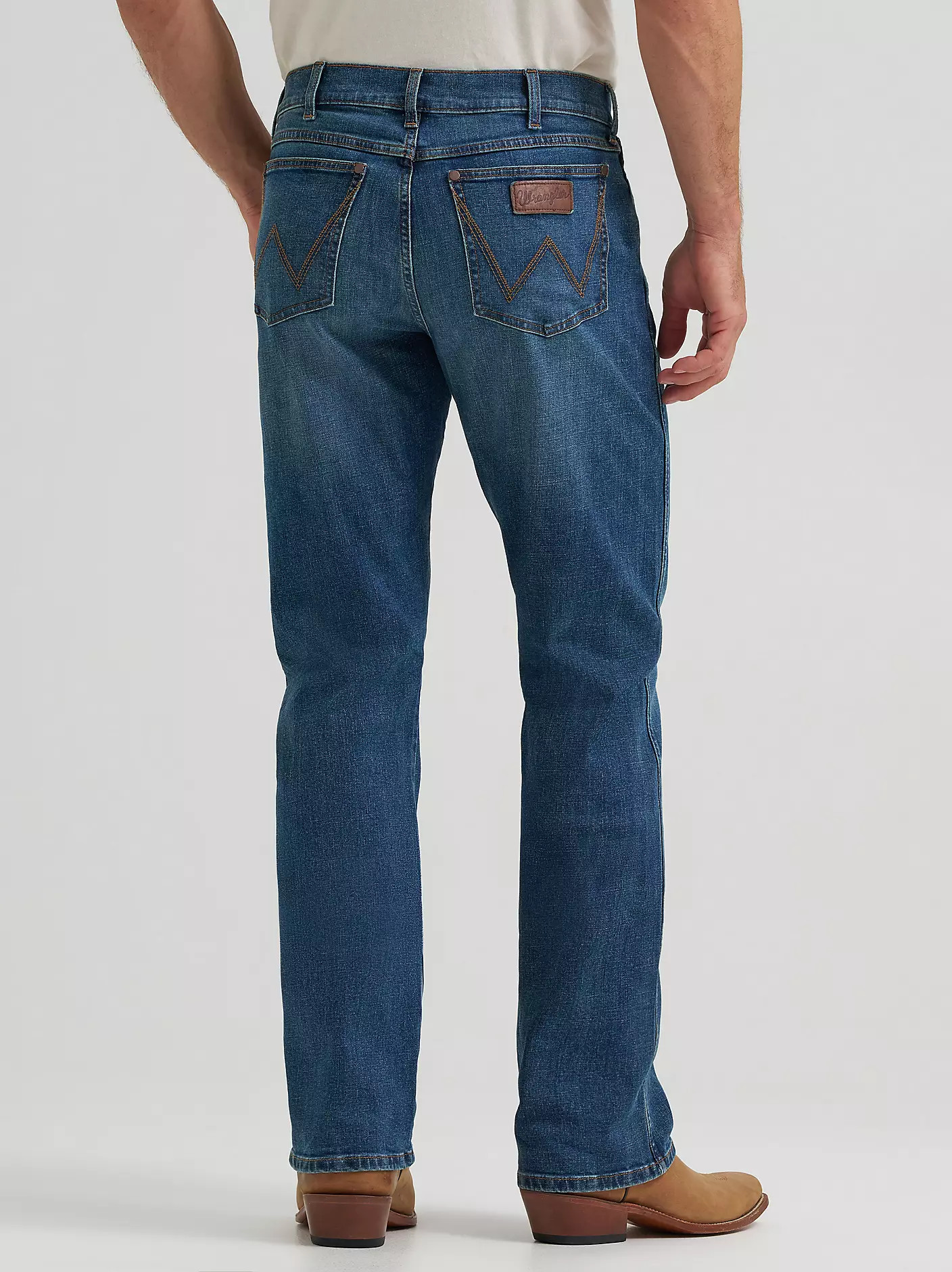Men's Wrangler Retro\u00ae Relaxed Fit Bootcut Jean | Wrangler