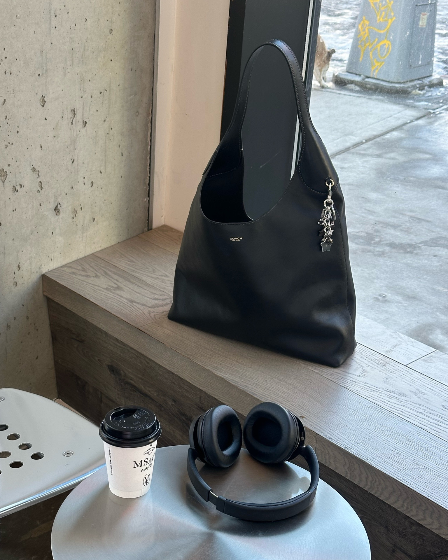 Coach leather tote bag 🖤 loveee this, it hold soo much

#LTKStyleTip #LTKItBag #LTKGiftGuide