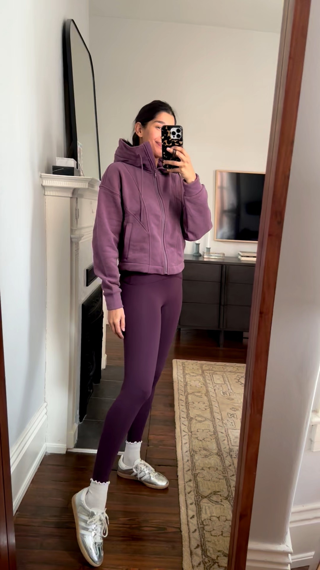 Sweatshirt - XS 
Leggings - Small 

#LTKmomlife #LTKgrwm #LTKdayinmylife