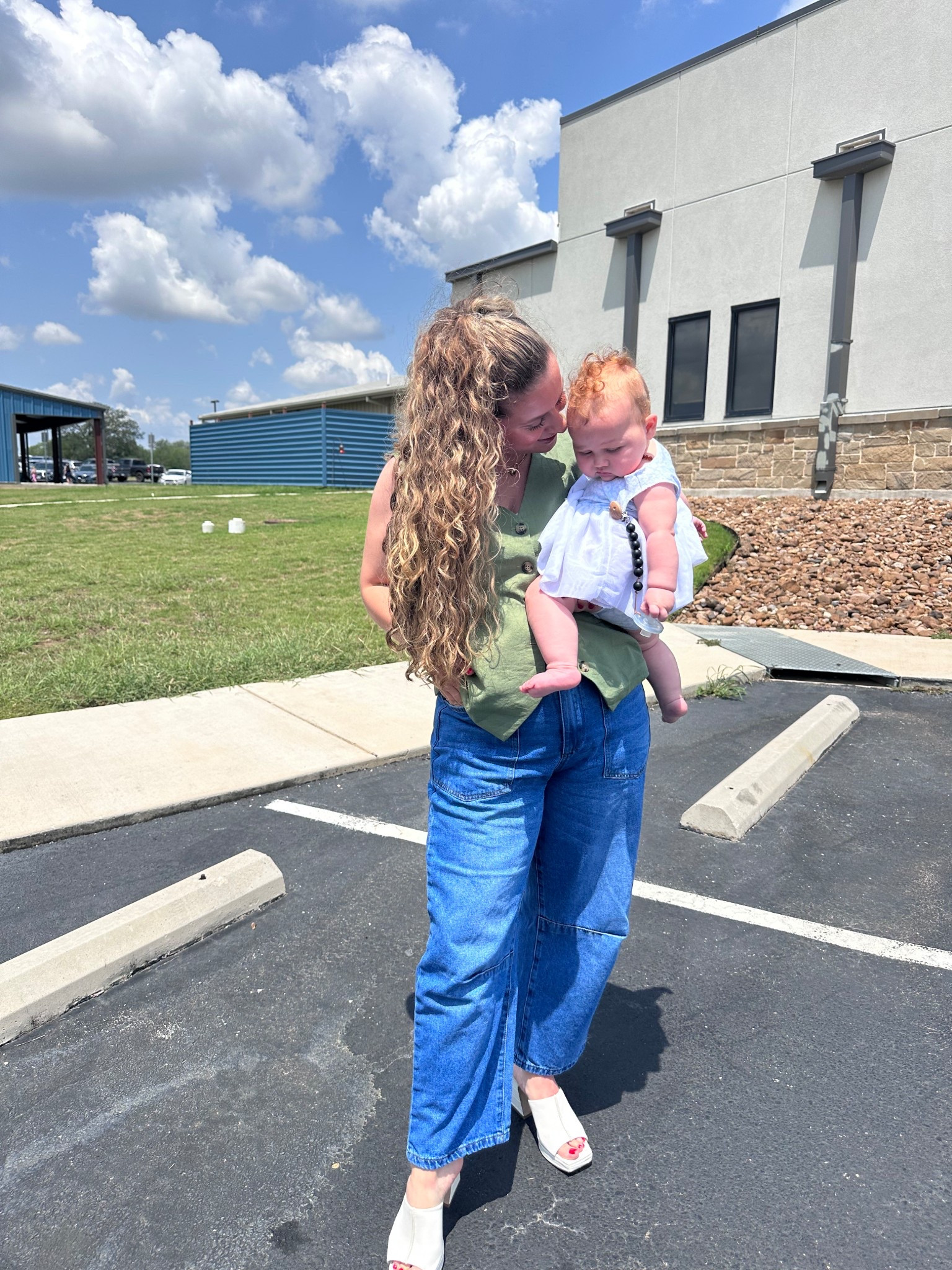 Sundays with my gal 🤍

Casual Sunday Summer outfit ☀️
