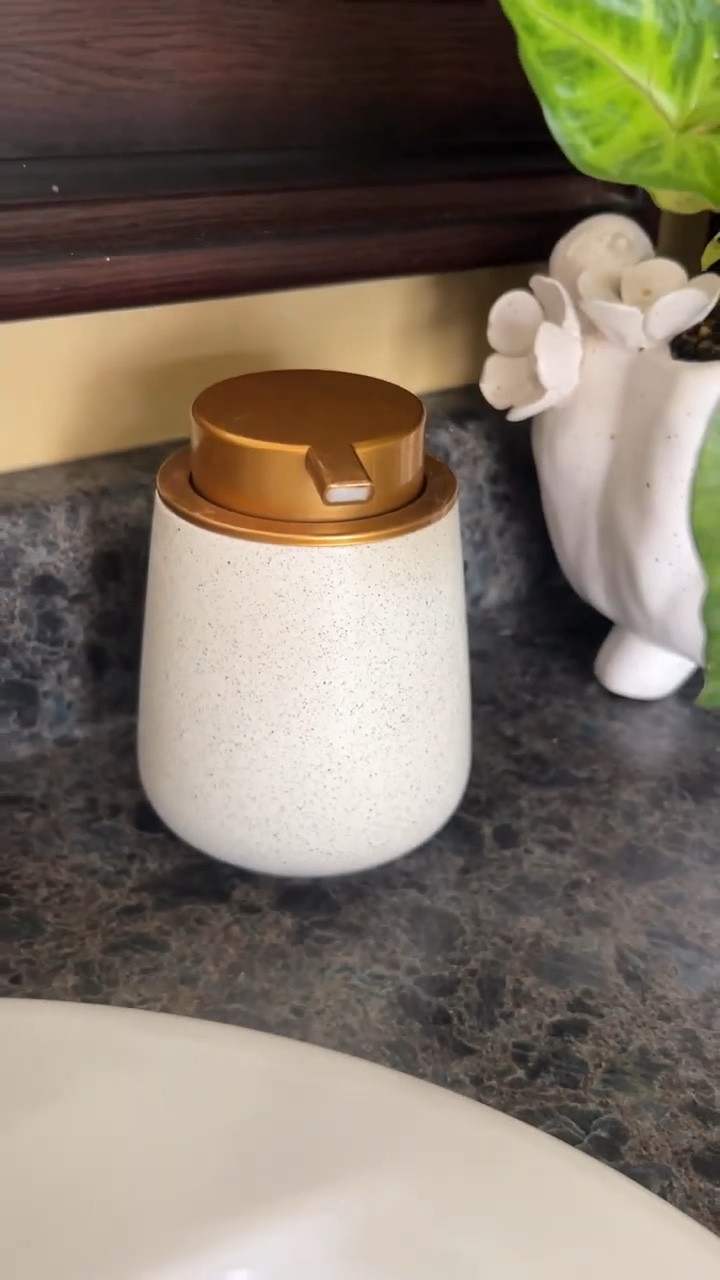 🇺🇸 US Shoppers – you can shop this post available on my Amazon storefront
🔗Shop here: https://amzn.to/4scUUQZ 


#LTKU #LTKvlog #LTKHome