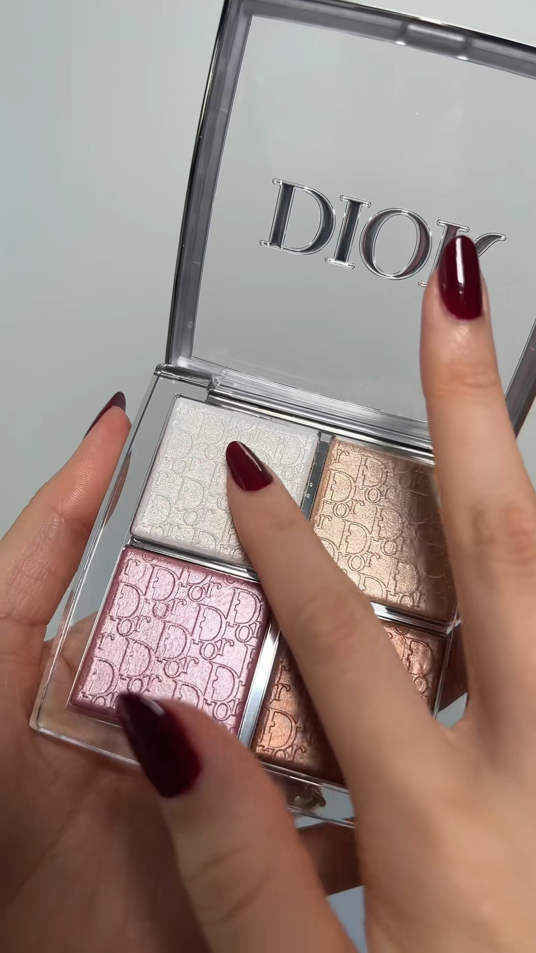 dior backstage glow face palette

#LTKFindsUnder50 #LTKBeauty #LTKGiftGuide