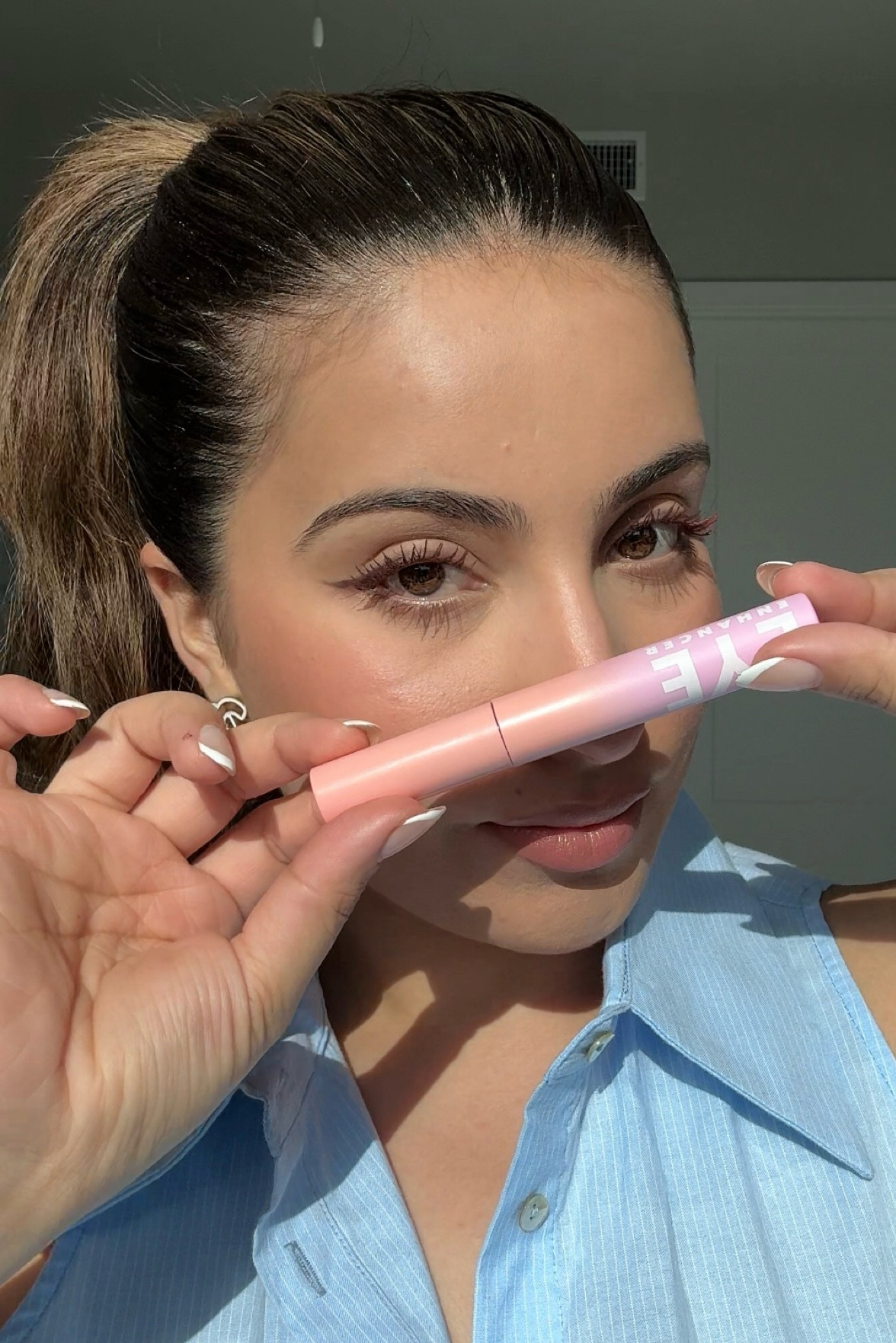 #ad How to make your brown eyes pop🤎

Used the @covergirl 3D Eye Enhancer Mascara in Berry Brown to curl, lift, and fan my lashes. available at @target  #covergirlpartner #easybreezybeautiful #TargetPartner #Target
