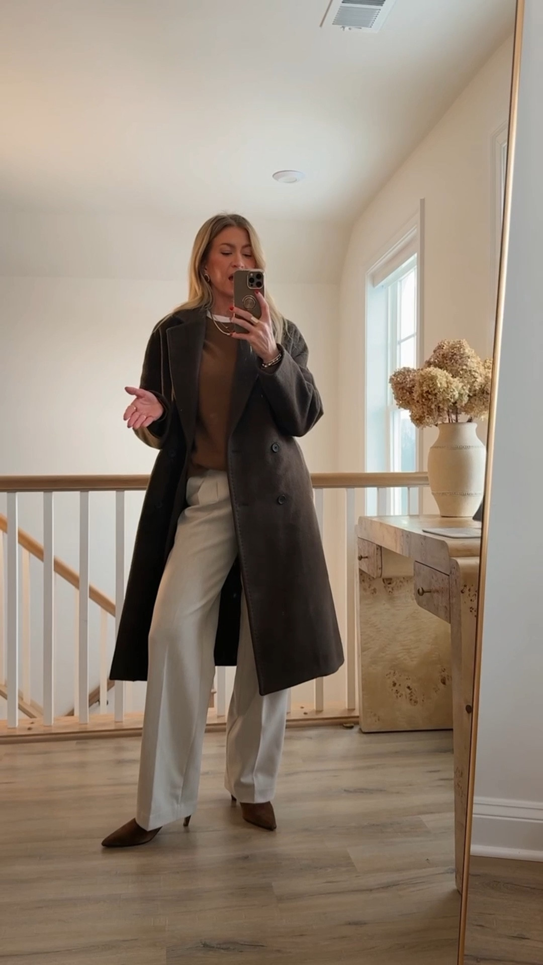 Three coat options from @aritzia you need in your winter closet.#aritziapartner #liketkit #ad #paidad 

Brown coat: runs TTS, wearing a S
Isabel cashmere cardigan: runs TTS, wearing a S
Effortless pant: runs TTS, wearing a 2

#LTKseasonal #LTKstyletip

#LTKgrwm #LTKHoliday #LTKSeasonal