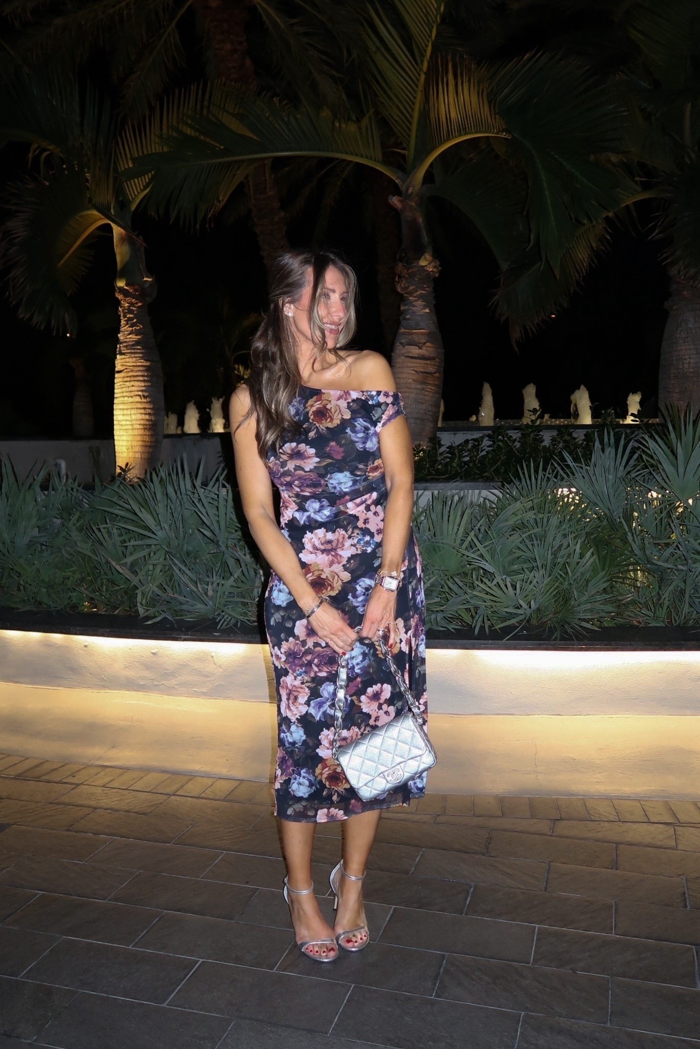 I packed this dress hoping I’d have one excuse to wear it, and it ended up being the perfect choice for dinner. The off the shoulder neckline and rich floral print feel so elegant, while the midi length keeps it timeless. It’s one of those dresses that doesn’t need much besides simple heels and a classic bag.

Size L

floral midi dress, wedding guest dress, vacation dinner outfit, off the shoulder dress, elegant evening look, floral dress, special occasion outfit, cocktail dress, date night style, feminine fashion, TheMomInStyle

#LTKootd #LTKSeasonal #LTKWedding