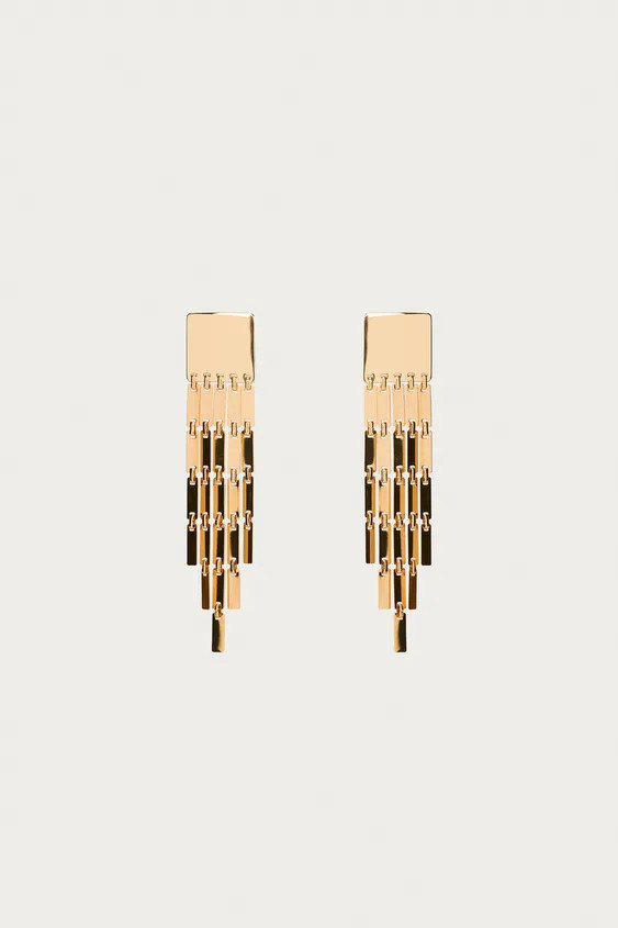 DescriptionContentsMeasurementsHewn triple metal hoop earrings. Featuring natural colored mini sh... | Zara US