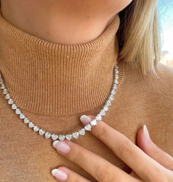 Venda Por Atacado 5a Forma De Coração Cz Iced Para Fora Bling Coração Cz Tênis Colar Para Na... | Aliexpress BR (BR)