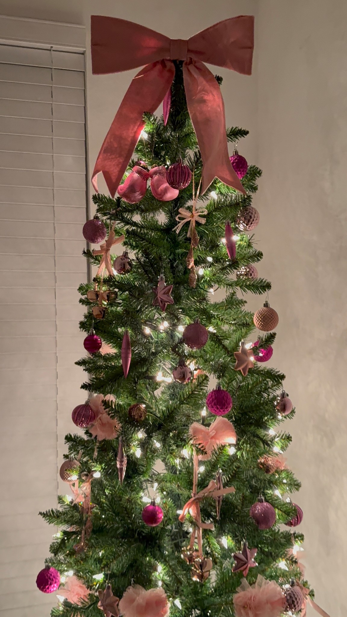This $170 tree OVER 50% off right now!!! Plus, the cutest pink ornaments and BOXING ORNAMENT found from @Target 🎀🩷😍🎄 #LTKgirls #LTKpink #LTKpinktree #LTKchristmas

#LTKHoliday #LTKGiftGuide #LTKHome