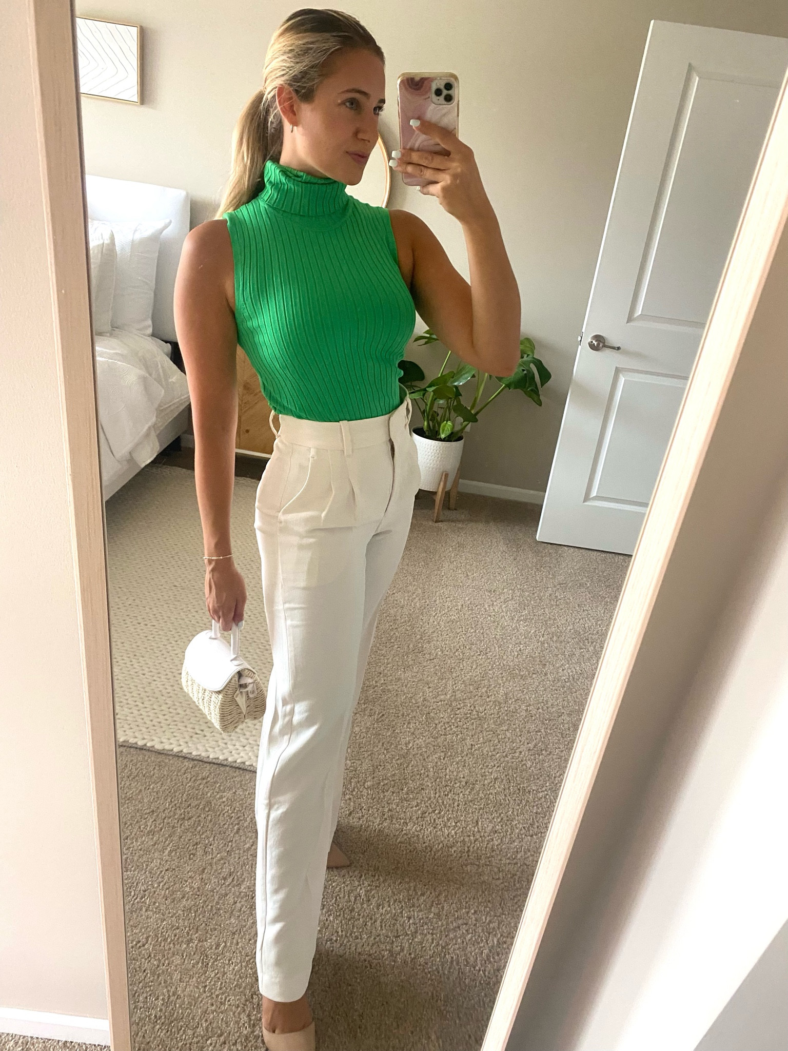 Minimalist professional look with a pop of color.

#LTKworkwear #LTKSale #LTKunder100