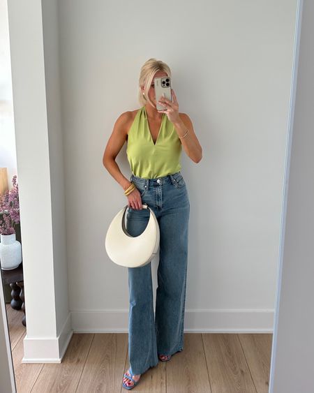 Summer OOTD!

Wearing a small in top, 26 in jeans, shoes are tts! #kathleenpost #whattowear #summerdatenight #summeroutfit

#LTKStyleTip #LTKSeasonal