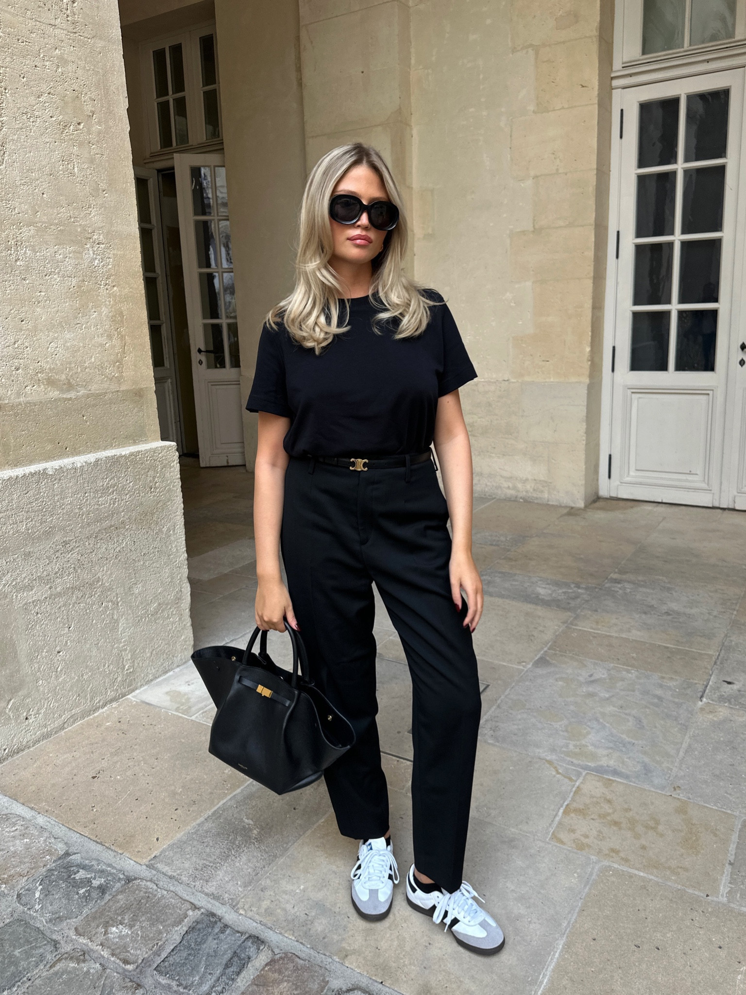 Black outfit #blackfit #fallfashion #parisienne

#LTKitbag #LTKSeasonal #LTKworkwear