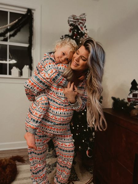 Making Christmas magic with my goose! Something about matching PJs help ♥️ got these cute matching PJs from @walmartfashion ! Options for the whole family! #walmartpartner #walmartfashion

#LTKSeasonal #LTKHoliday #LTKGiftGuide
