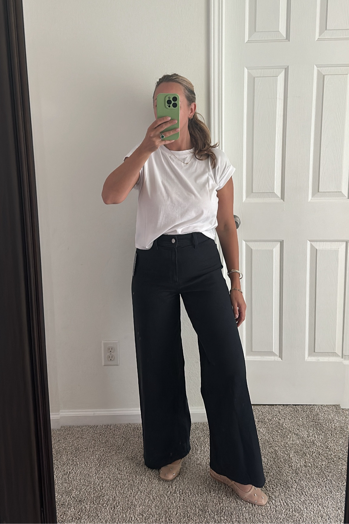 These are such great option for everyday jeans wide leg and cropped if you’re not 5’2 otherwise they are perfect and you don’t have to cut them. High waist with breathing room. True to size great flattering fit under $30

#LTKSaleAlert #LTKFindsUnder50