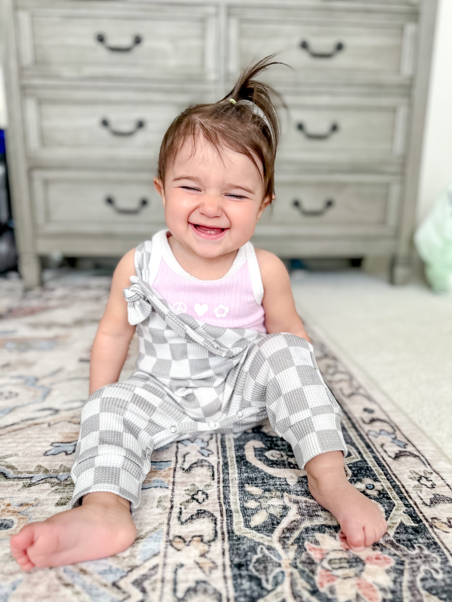 that - it’s finally friday face - 🫶🏻
•
#tgif #babyootd #babygirl 

#LTKBaby #LTKFamily #LTKKids