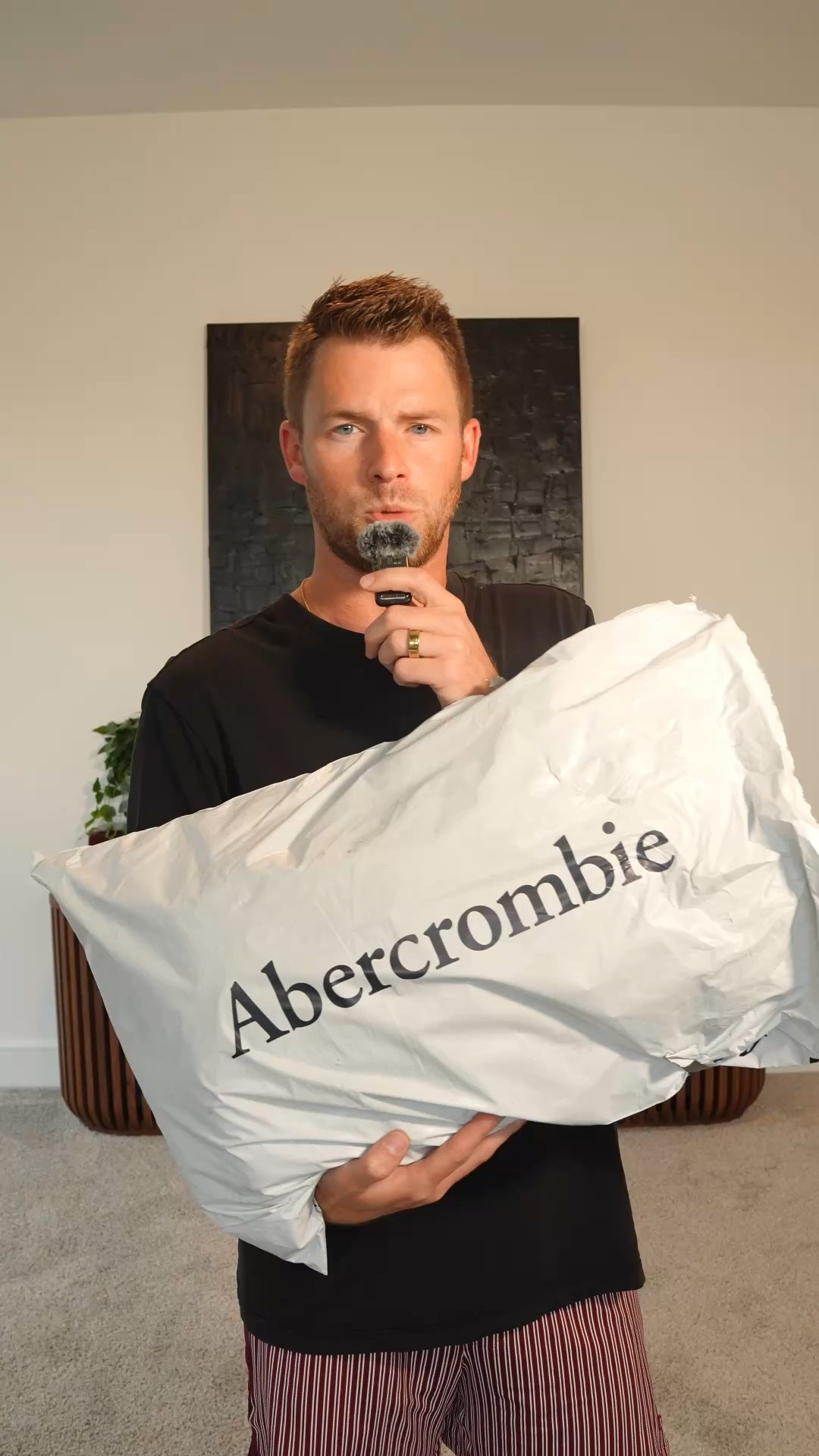 More Spring anew Arrivals from Abercrombie! 

I’m 5’7 160lbs and normally wear a medium

Sizing below:
Stripe shirt: Small
Getaway pant: small - Short
Denim short: small
Green short: small
Denim shirt: medium
Polo: medium
Blue t-shirt: Small

#LTKgrwm #LTKootd #LTKMens