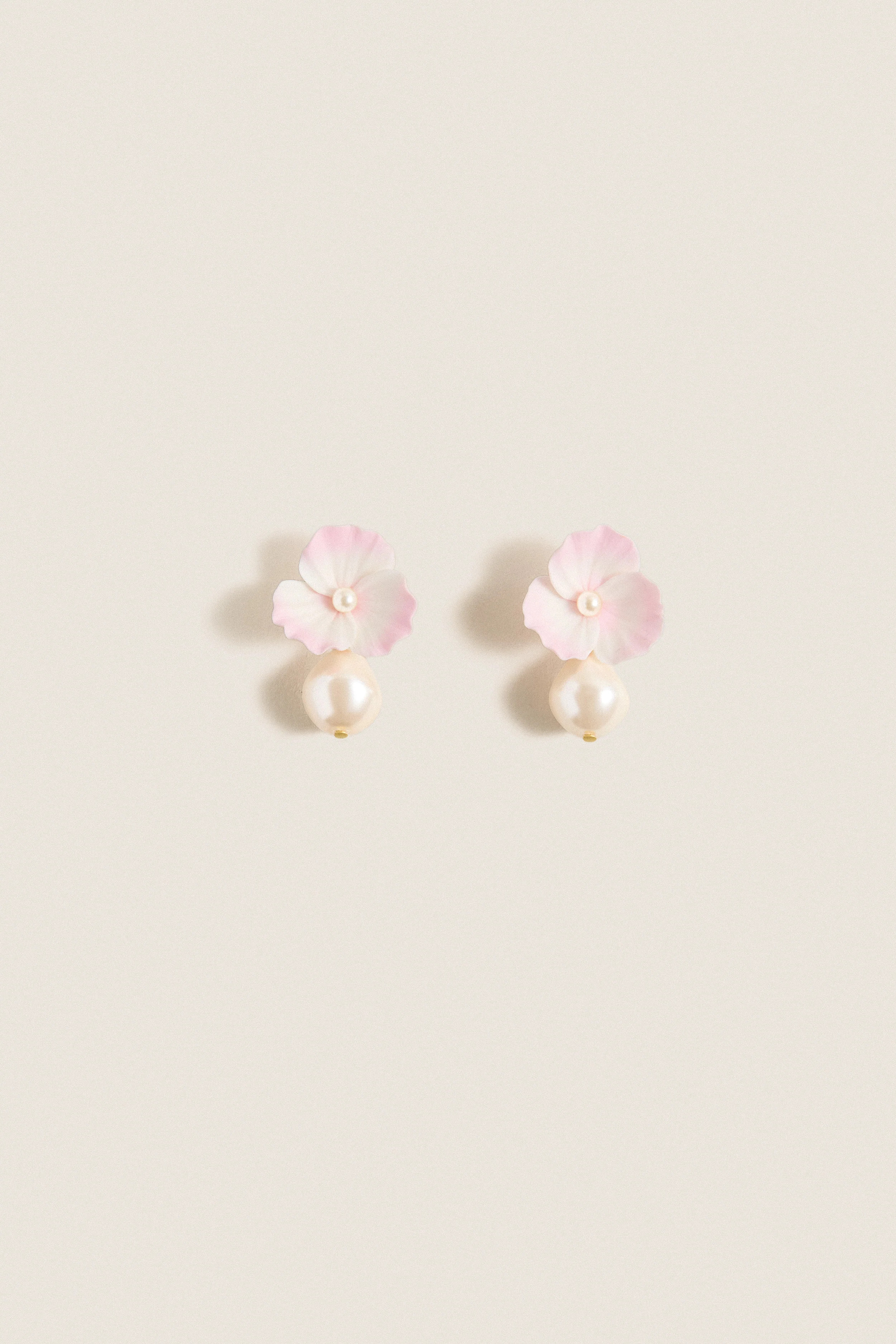 Peony Clarabel Earrings | Tuckernuck (US)