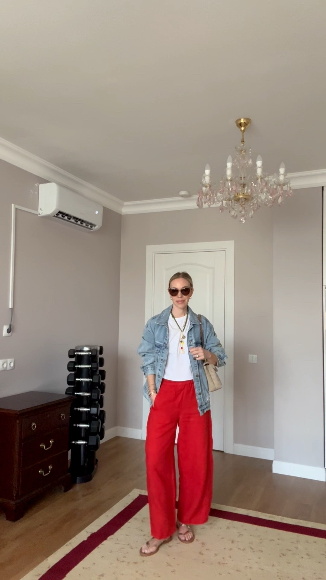 These barrel leg linen pants are so cute and comfortable! 

Casual summer outfit, cropped tee, tomato red linen pants, seashell necklace, gold sandals

#LTKSaleAlert #LTKOver40 #LTKgrwm