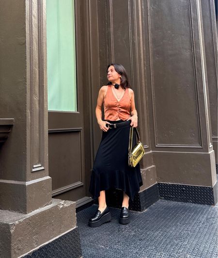 Add a belt and now the outfit is complete
#babyyyliwears @amazonfashion loafers, skirt, and purse, @jasonwu vest, @gorjana earrings, @urbanoutfitters rosette choker
NYFW, New York, loafers, vest, style aesthetic, nyc street style, urban outfitters
#nyfw #pinterestinspired #uoonme #y2koutfits #loafershoes #urbanoutfitters #veststyle