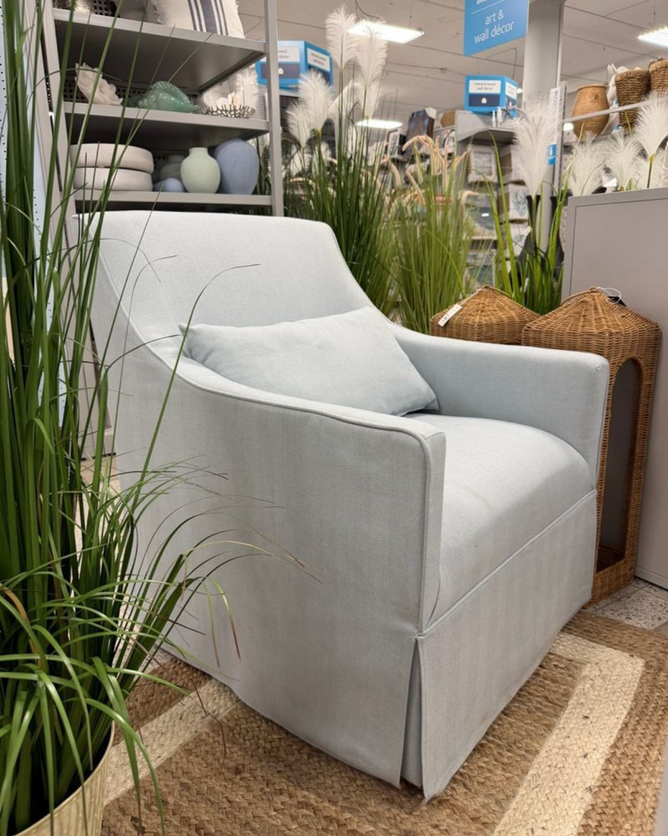 Accent chair 