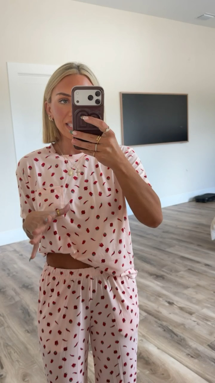 Type SHOP, Walmart new casual everyday outfits to wear for spring, summer & vacations! #walmart #momstyle #walmartfashion #loungewear #casualoutfits