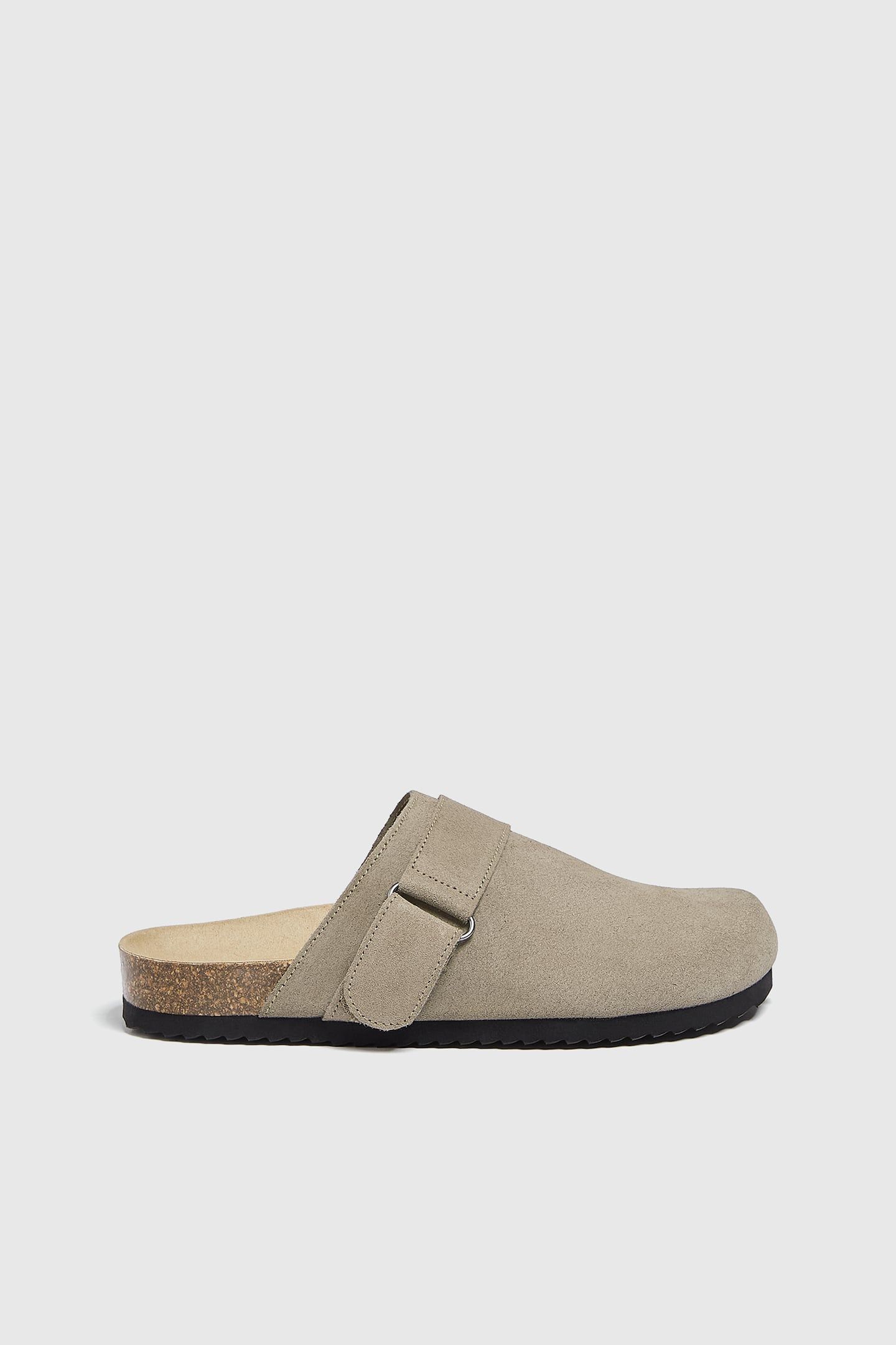 Leather clog slippers | PULL and BEAR UK