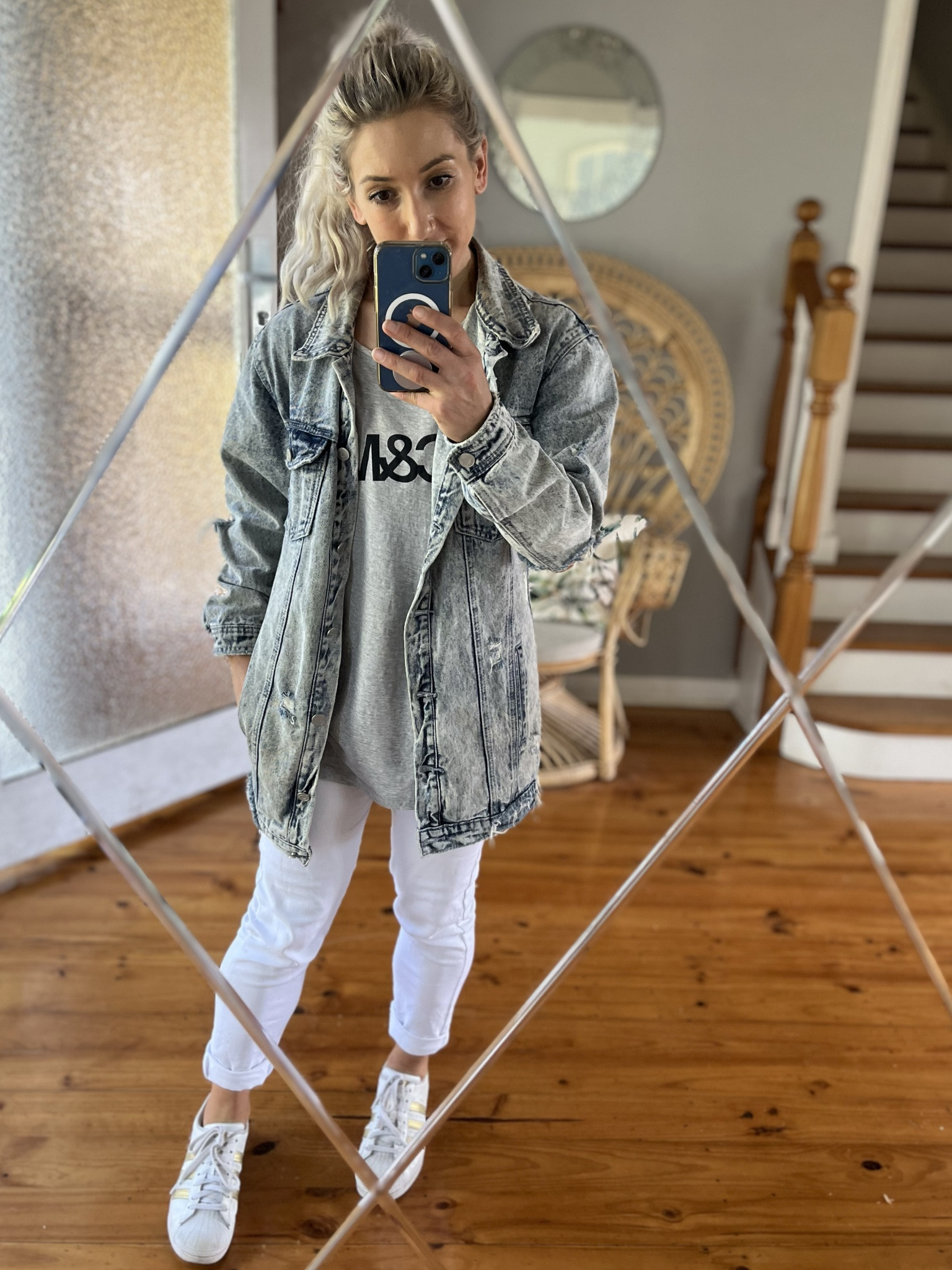 Mum outfits
Mom outfits
Casual
Weekend
Weekendwear

#LTKfamily #LTKover40 #LTKaustralia