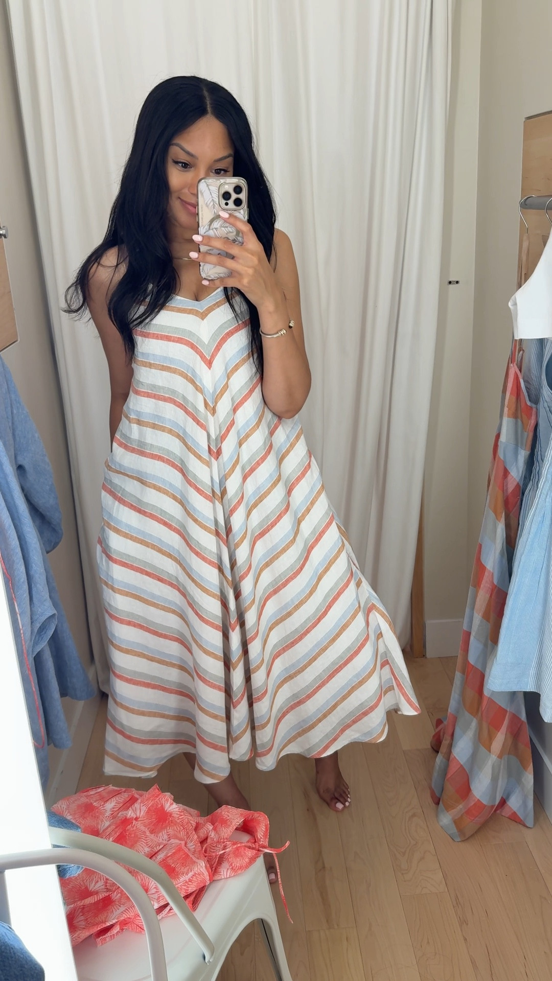 If you love loose and flowy girl, you’ll LOVE this new striped linen dress from Madewell 😮‍💨 Wearing size 00 here, feel free to size down 🤍

Madewell, striped dress, linen dress, flowy, dress with pockets, summer dress, 