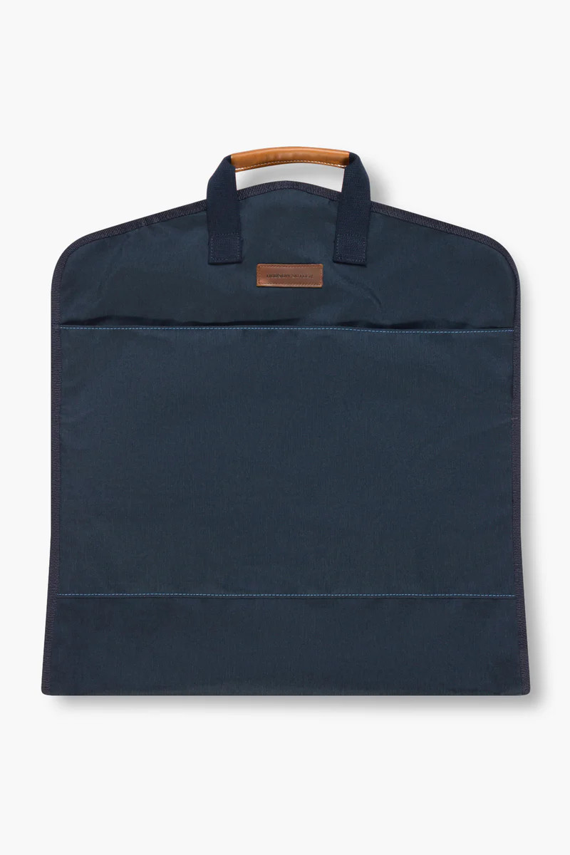 Navy Charleston Garment Bag | Tuckernuck (US)