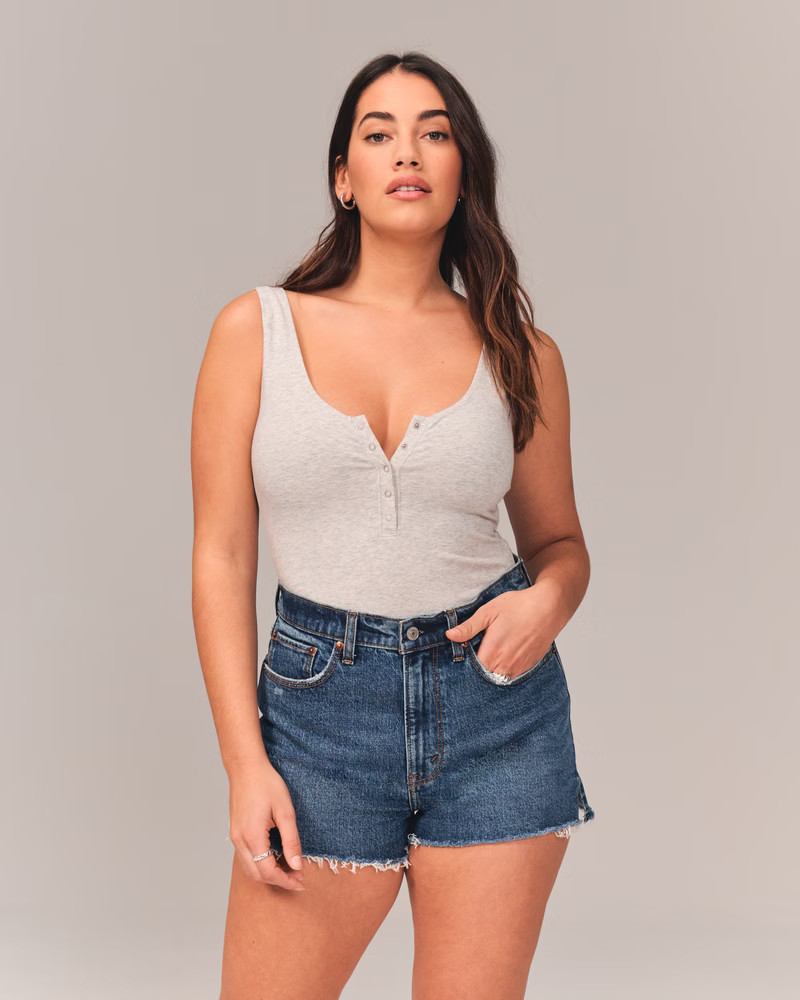Curve Love High Rise Mom Shorts | Abercrombie & Fitch (US)