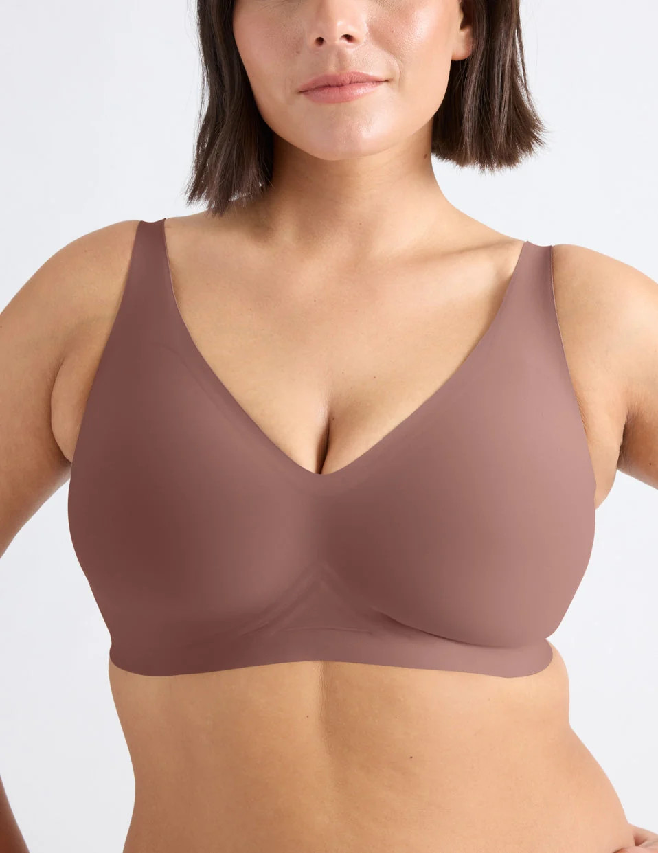 Revolution V-Neck Bra | Wireless V-Neck Bra | Knix CA