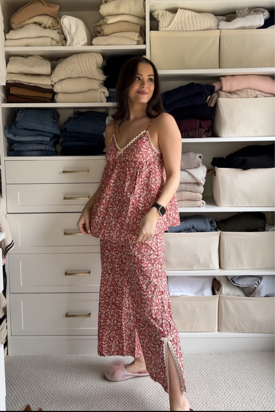 Amazon vintage pajamas and fuzzy slippers 

#LTKSeasonal