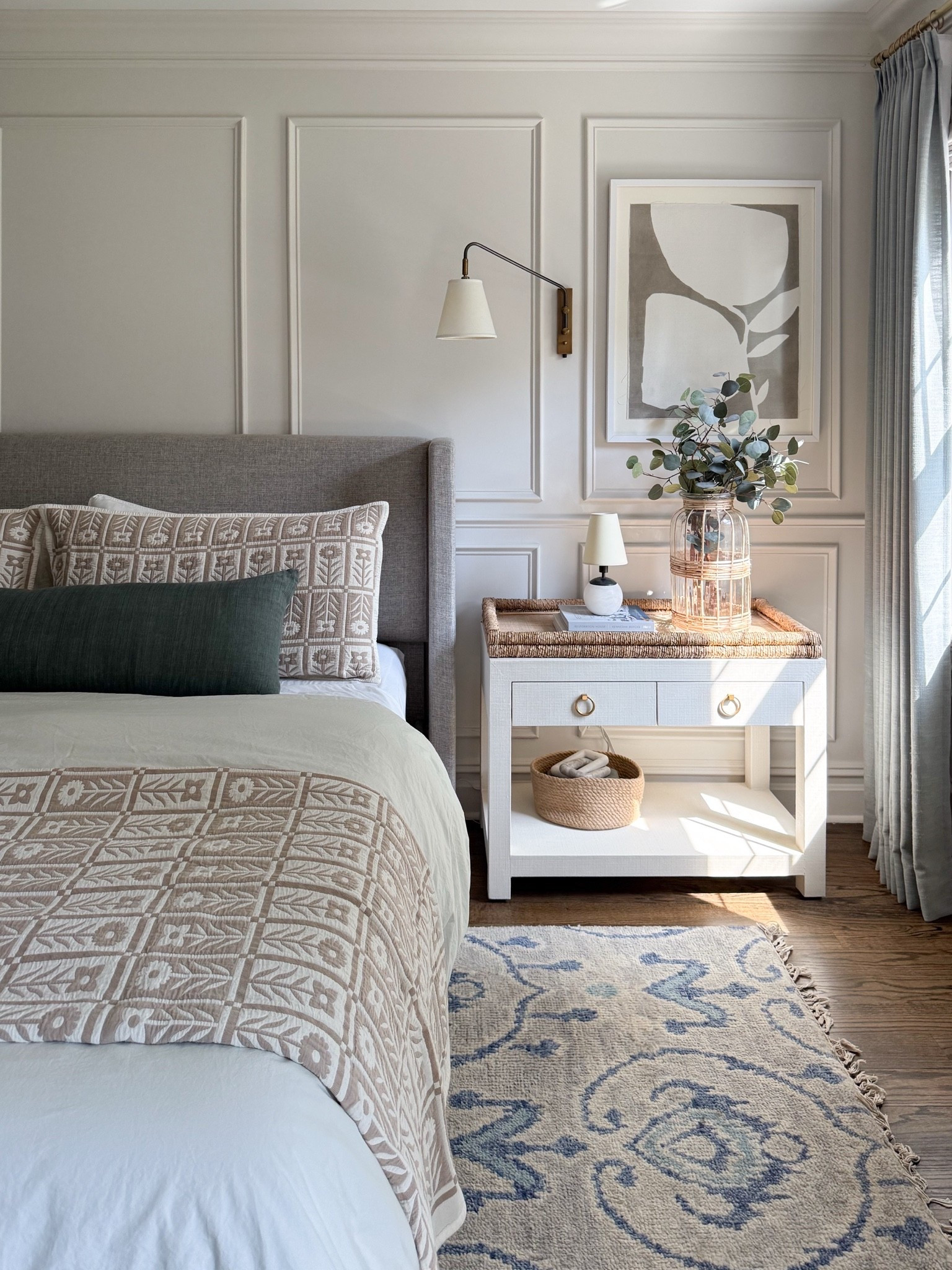 A little bedroom reset before the weekend… do you make your it bed every morning? It’s something that I like to do (if I don’t, my whole day feels off…) 

Bedroom, bedroom inspo, bedroom decor, bedroom furniture, bedroom accessories, bedroom styling, upholstered bed, girlonthehudson, neutral home, modern coastal,cozy home, GIRLONTHEHUDSON, Serena & Lily, Quince, bedding, bedroom basics

#LTKSaleAlert #LTKHome #LTKSeasonal
