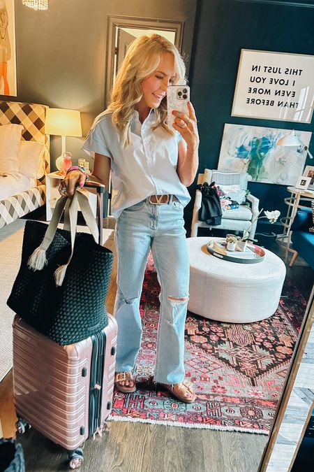 work wear but make it casual || shop avara for the win, wearing XS in top and 24 in denim = natasha15 for 15% off 


#LTKover40 #LTKstyletip #LTKtravel