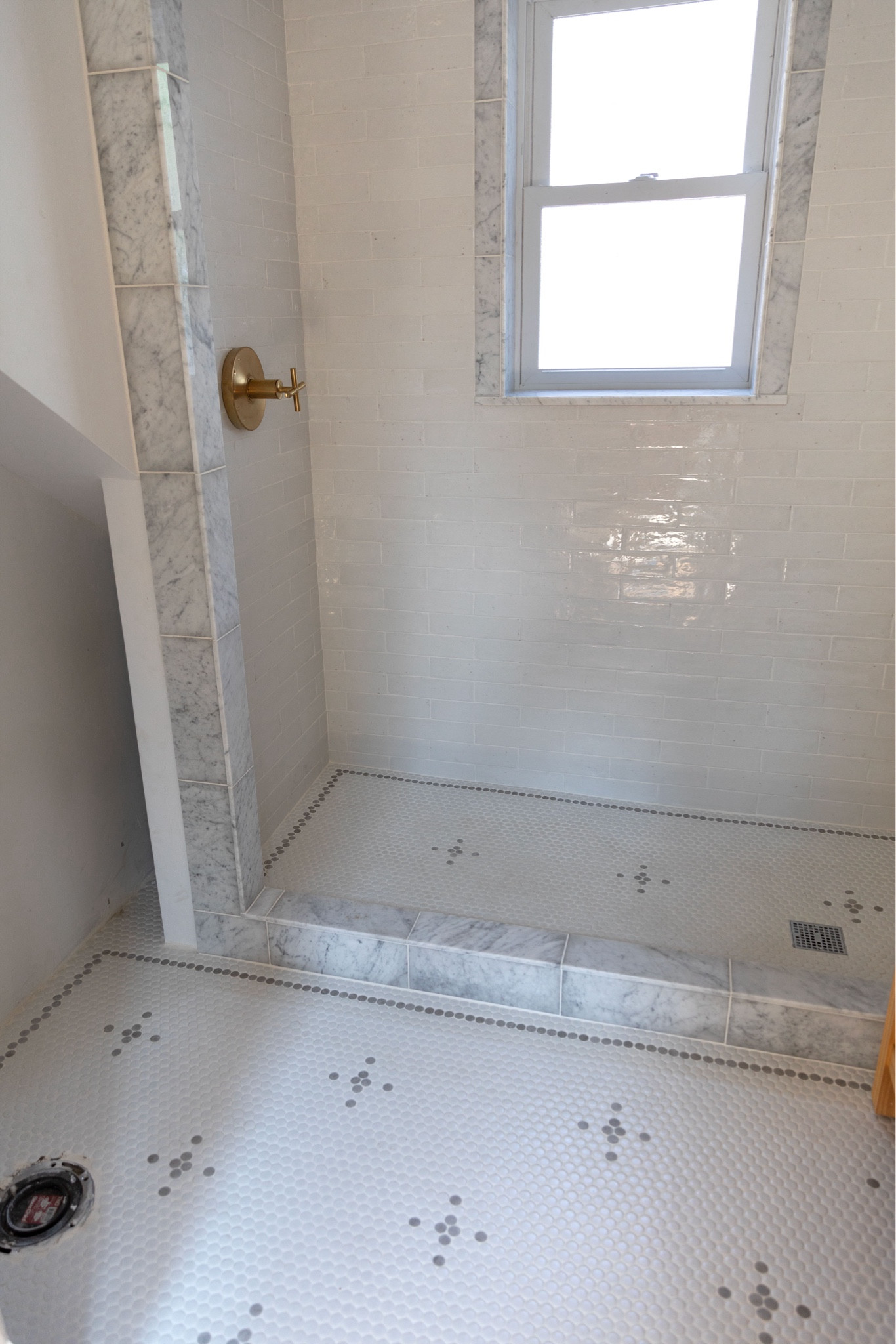 We finished #thepoplarcottage tiles and we’re smitten! Everything is @daltile from @homedepot 
