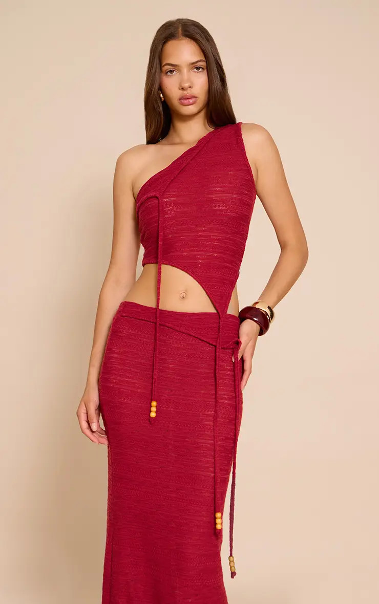 RED Textu{colour} Bead Asymmetrical Crop Top | PrettyLittleThing US