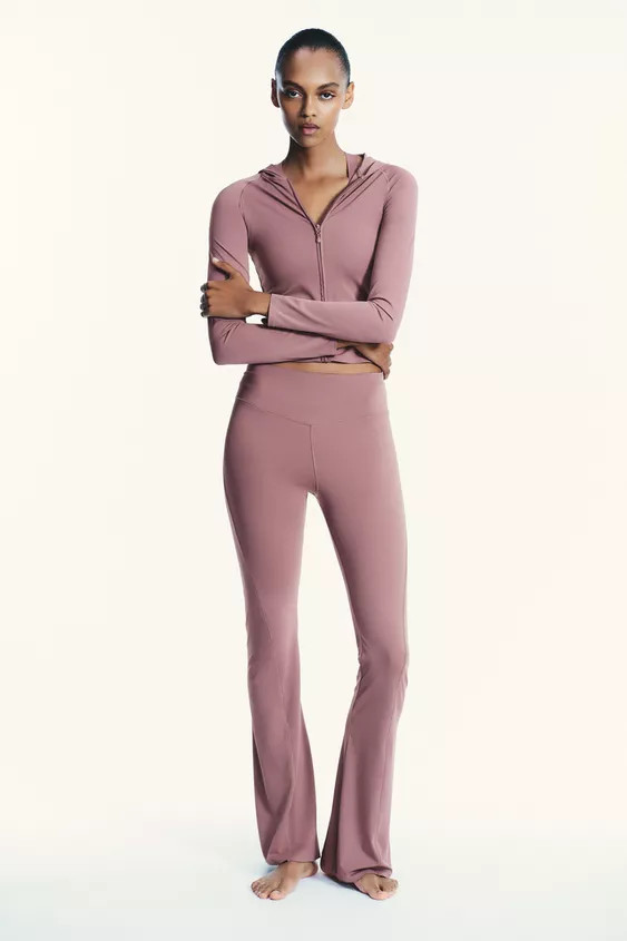 SEAMLESS POLYAMIDE FLARE TROUSERS | Zara UK