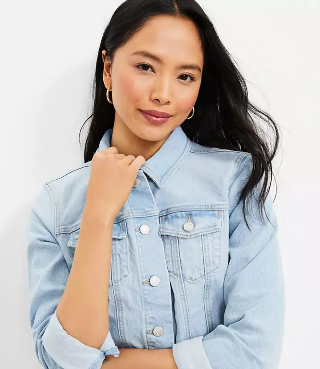 Denim Trucker Jacket in Light Indigo Wash | LOFT