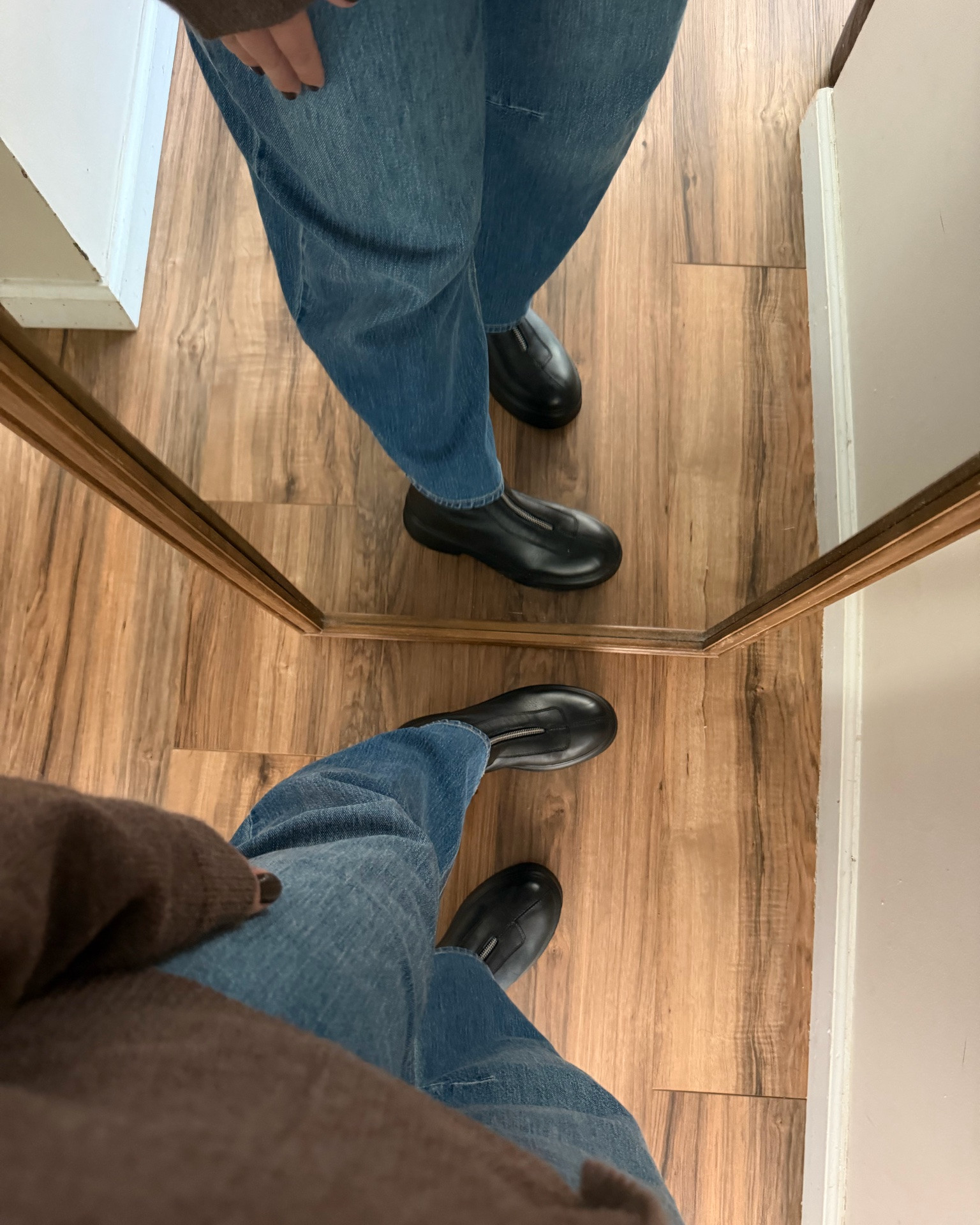 Black boots are made for October, these ones specifically! TTS, leather, comfortable! @Steve Madden US #sponsored #boots #fallboots #booties #fallfashion
