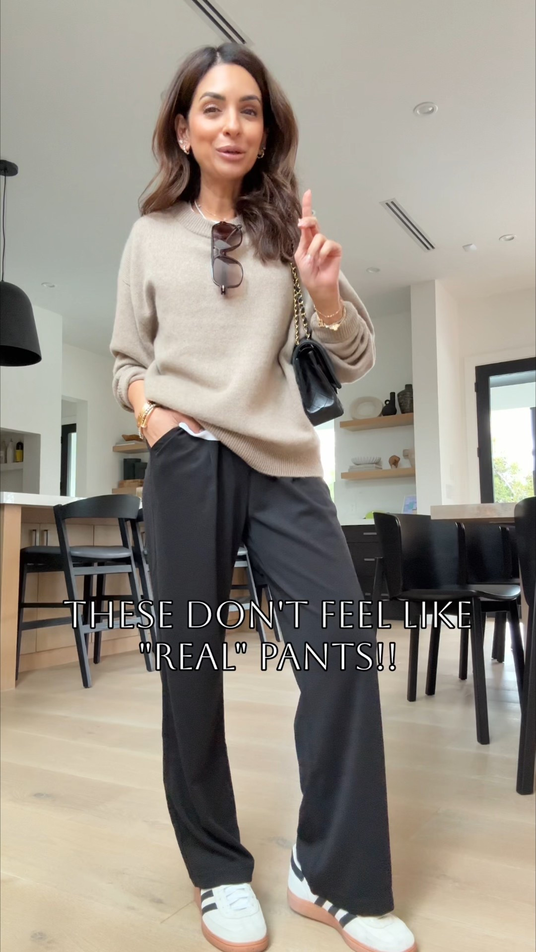 Wearing an xs in my sweater, such a high quality basic! 